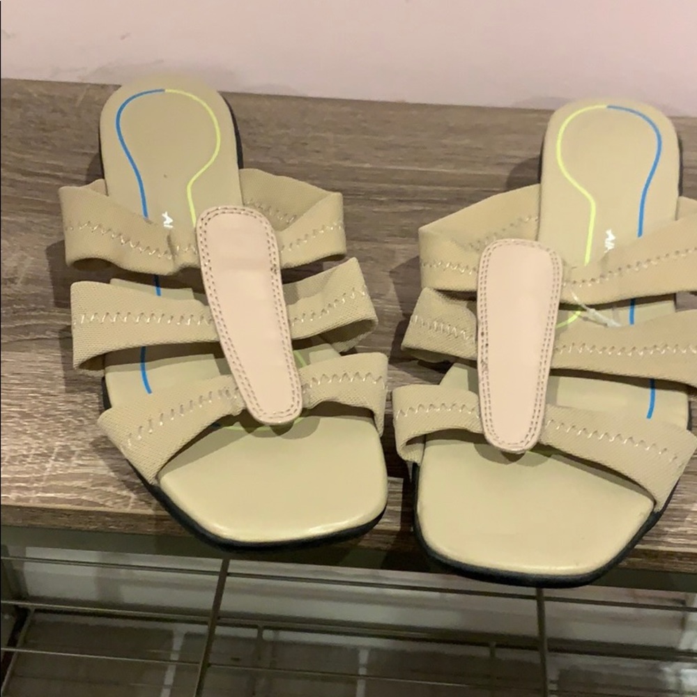 New never worn sandals